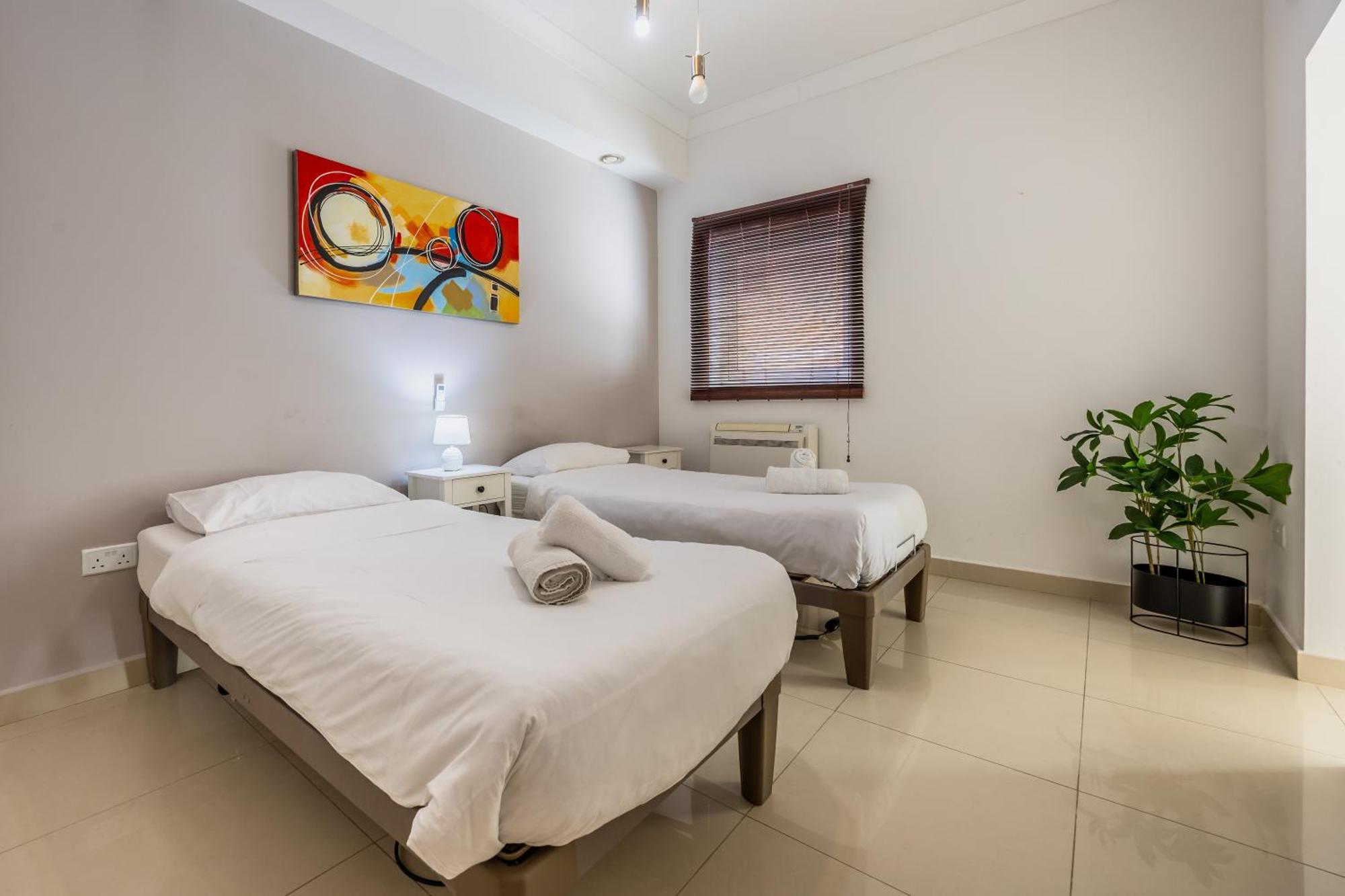 Hard To Come By - Modern & Huge House In Sliema Eksteriør bilde
