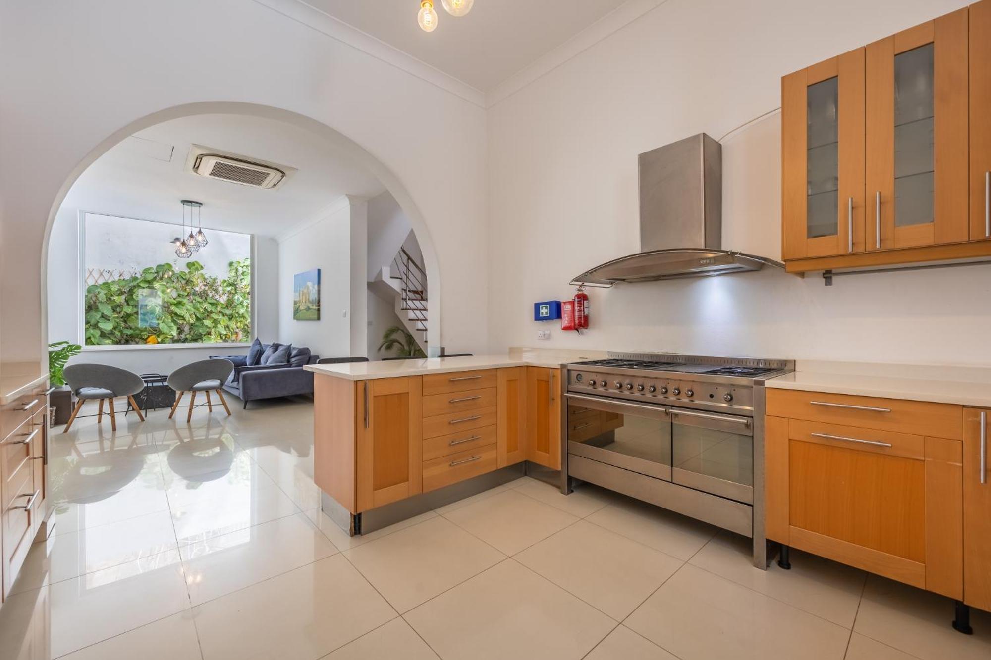Hard To Come By - Modern & Huge House In Sliema Eksteriør bilde